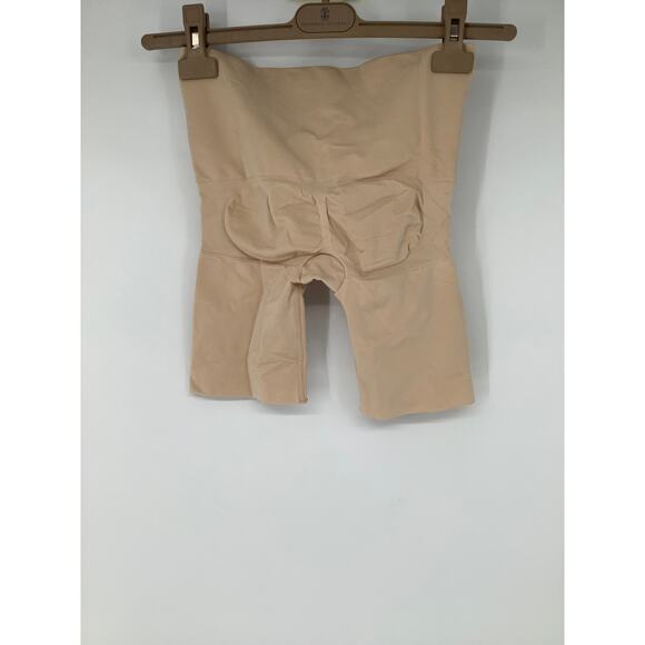 ASSETS by SPANX Large Beige Remarkable Result High Waist Mid Thigh Shaper K33-18 - Picture 6 of 9